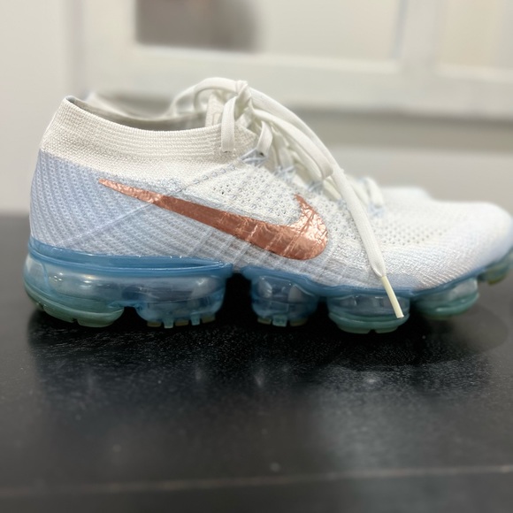 Womens Air VaporMax 'Explorer Light - Picture 3 of 5
